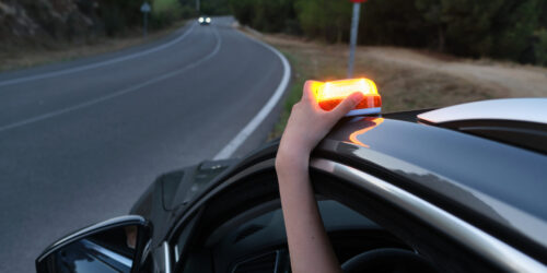 Ist bei Fahrten durch Spanien eine V16-Warnleuchte erforderlich?