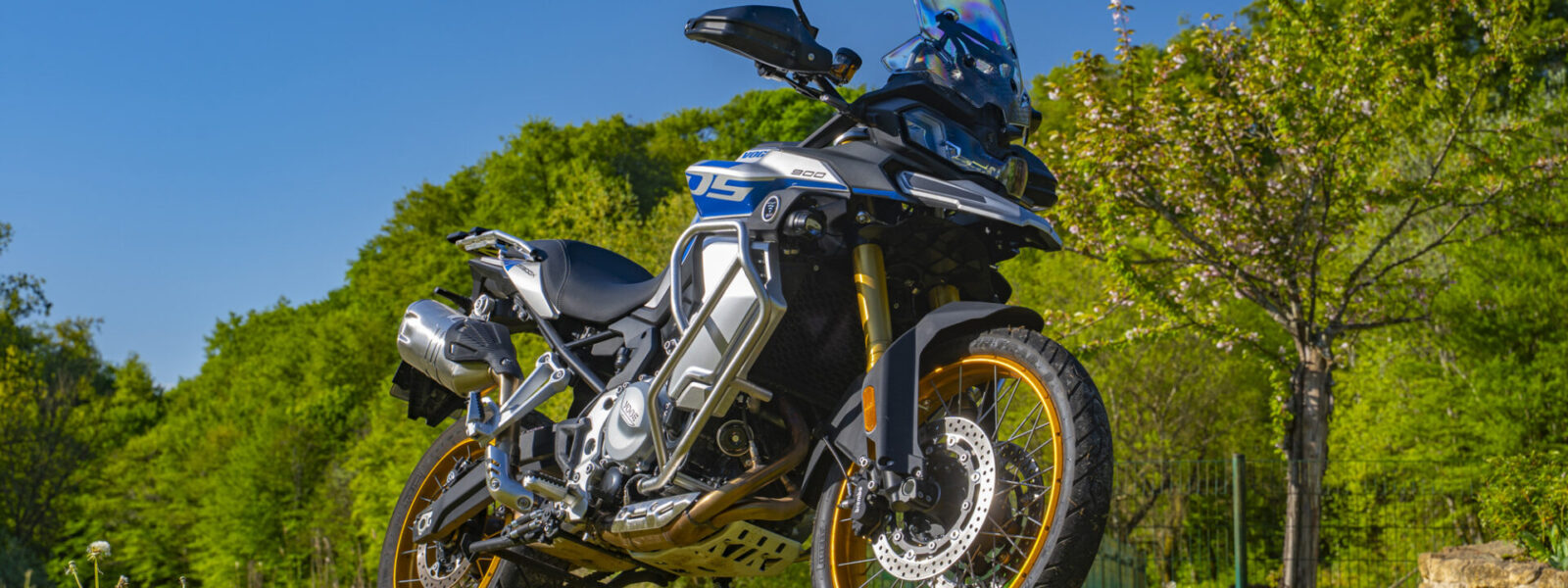 VOGE DS900X