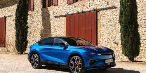 Alpine A390