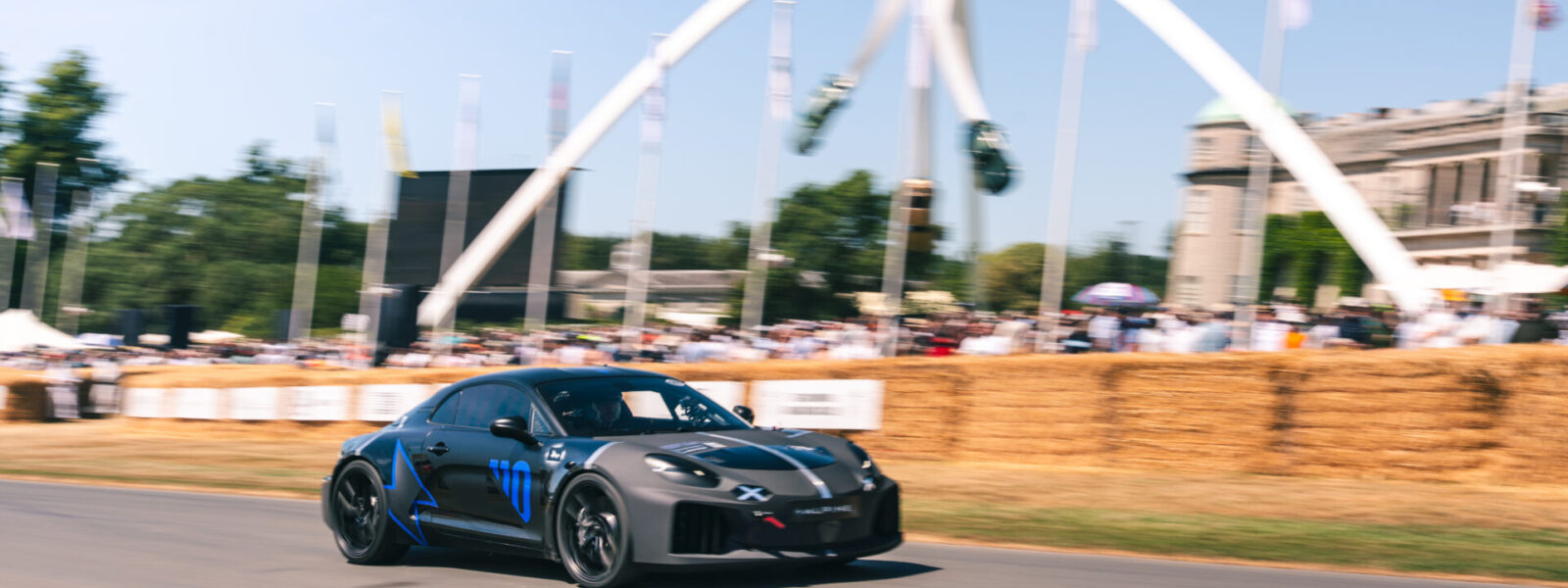 Alpine A110 FUTURE : la troisième génération s’élance à Goodwood